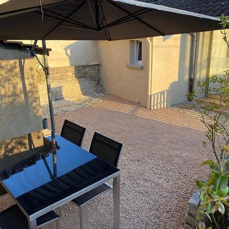 Petite Maison En Pierre Au Calme Avec Exterieur Montbellet Exteriér fotografie